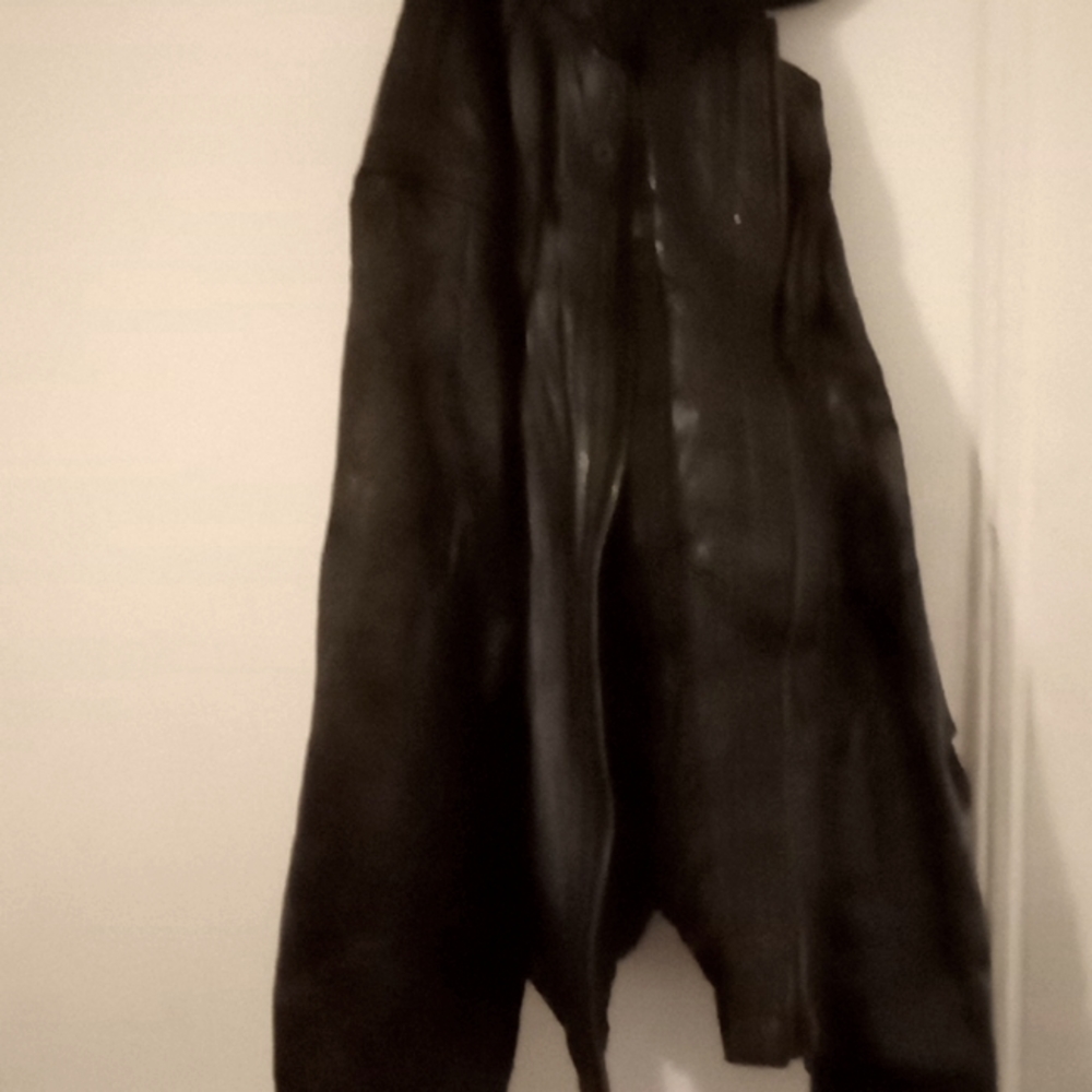 Authentic Leather Jacket (M)